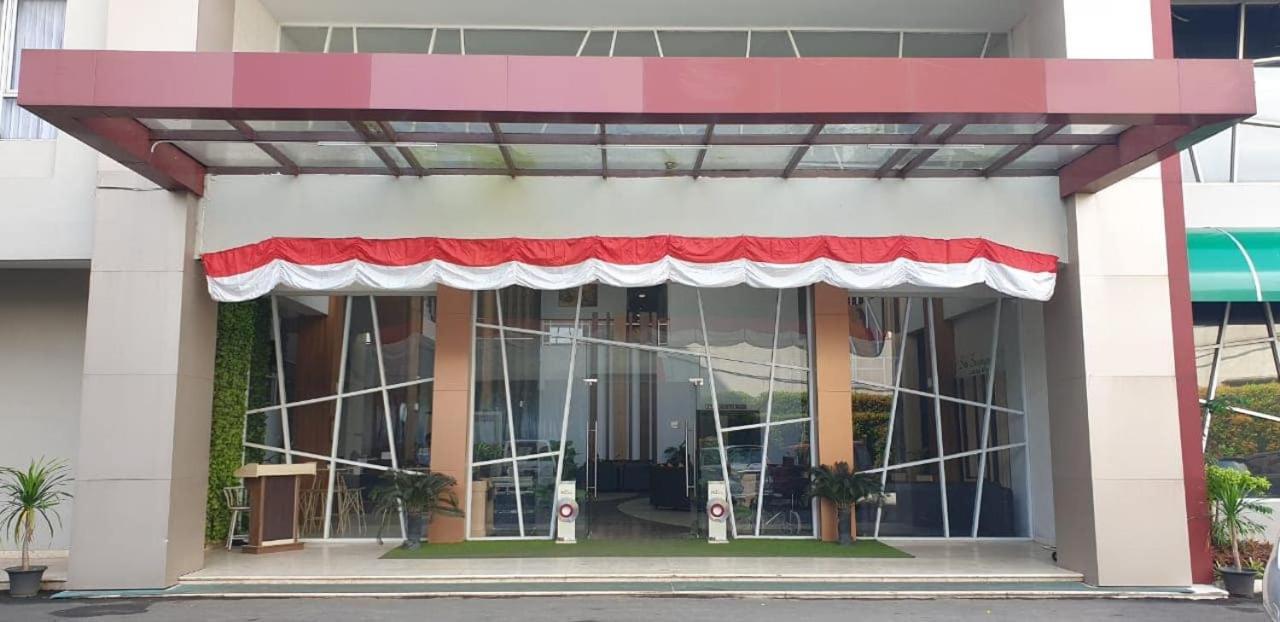 City Hotel Tasikmalaya Exterior photo